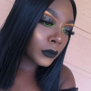 Meet your Posher, Lennea